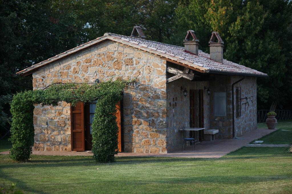 Agriturismo Eco-Bio Villa Vacasio Pitigliano Exterior photo